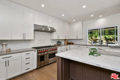 $2,840,000 | 29677 Mulholland Highway, Agoura Hills, CA 91301