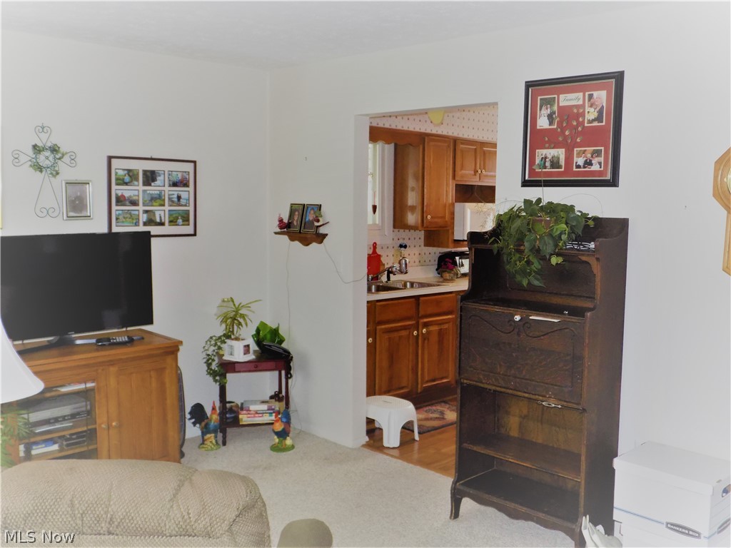 303 Aldrich Road Vermilion, OH 44089 - Photo 5 of 18 Gallery Image 5