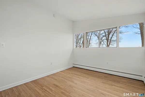 $685,000 | 33 Briarwood Drive, Old Saybrook, CT 06475