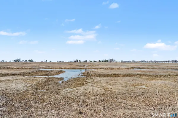 $685,000 | 33 Briarwood Drive, Old Saybrook, CT 06475