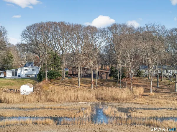 $685,000 | 33 Briarwood Drive, Old Saybrook, CT 06475