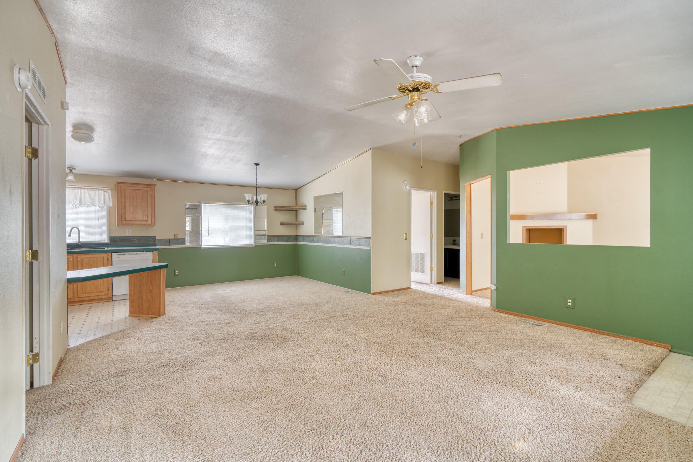 60906 Ridge Drive Bend, OR 97702 - Photo 10 of 53 126_60906 Ridge Dr_Pro Property Photos_B