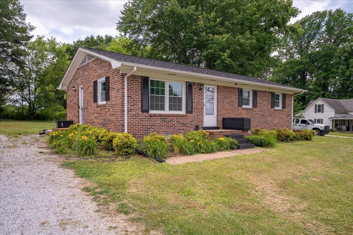 3417 Gimlet Road Lawrenceburg, TN 38464 - Photo 6 of 17