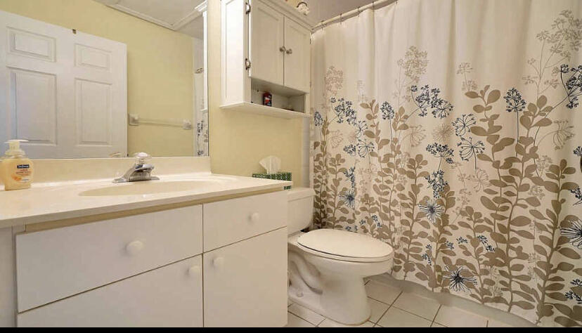 100 Cove Road Greenacres, FL 33413 - Photo 8 of 31 GUESS BATH