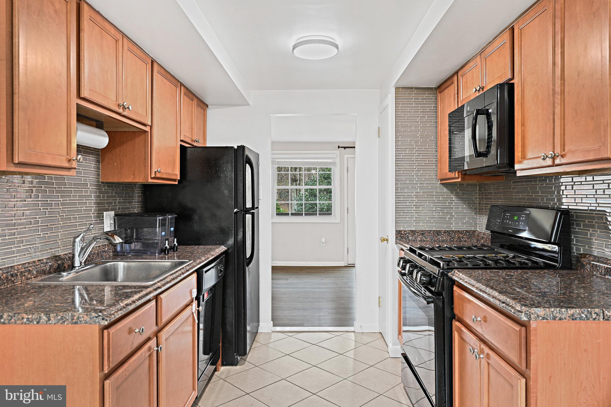 7925 Orange Plank Road Springfield, VA 22153 - Photo 2 of 43