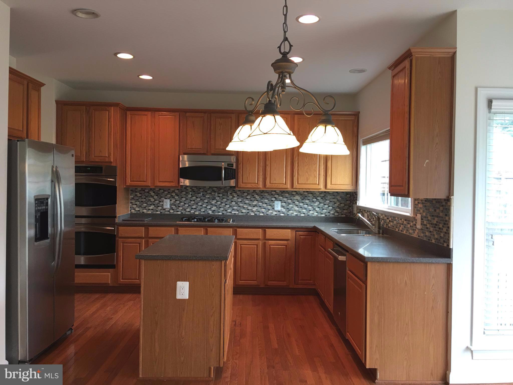 4258 Meyers Road Triangle, VA 22172 - Photo 11 of 23 Kitchen
