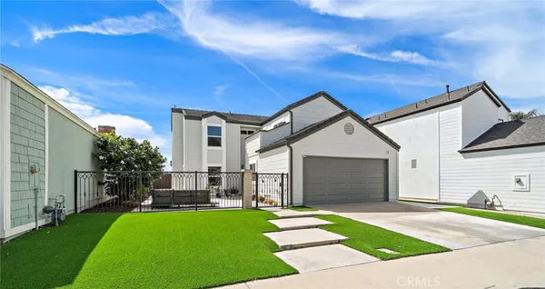 $1,988,000 | 39 Cape Cod, Irvine, CA 92620