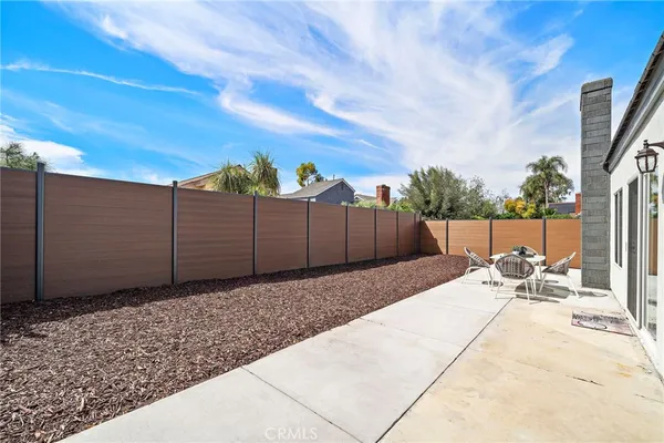 $1,988,000 | 39 Cape Cod, Irvine, CA 92620