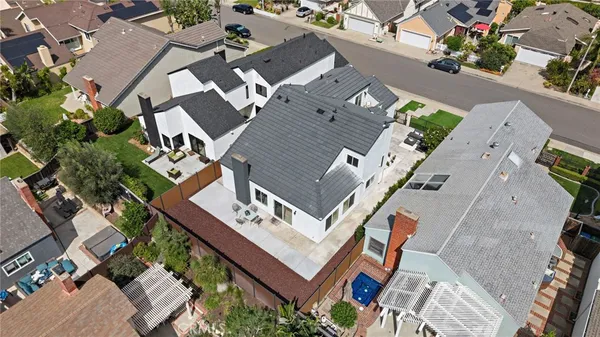 $1,988,000 | 39 Cape Cod, Irvine, CA 92620