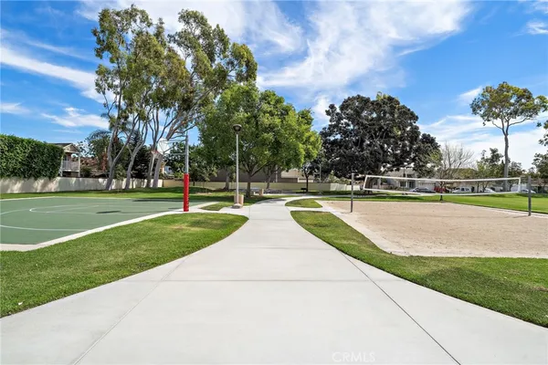 $1,988,000 | 39 Cape Cod, Irvine, CA 92620