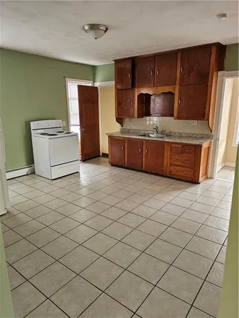 $1,500 | 37 Pleasant Street, West Warwick, RI 02893