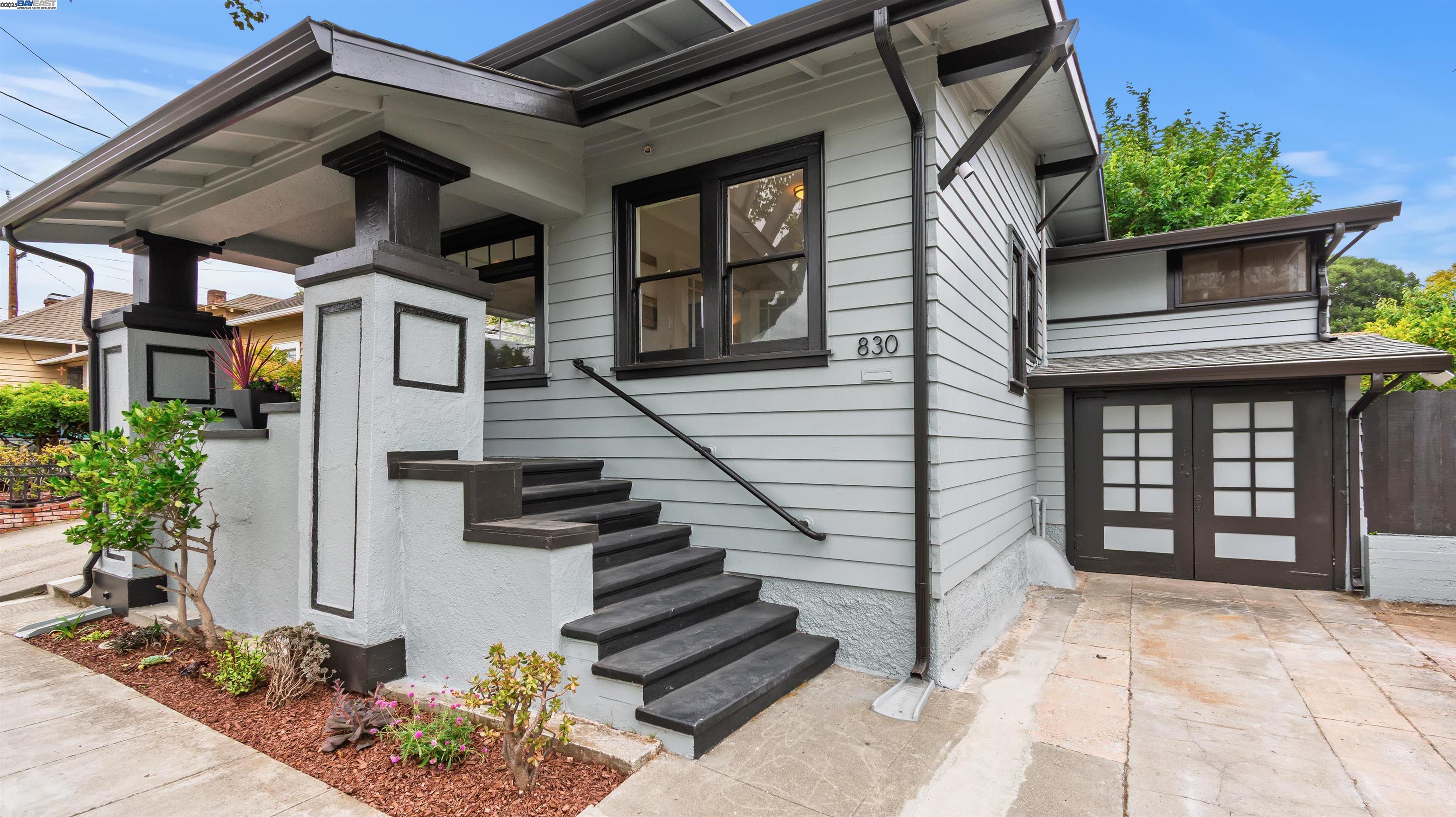 830 Buena Vista Avenue Alameda, CA 94501 - Photo 4 of 28 a front view of a house