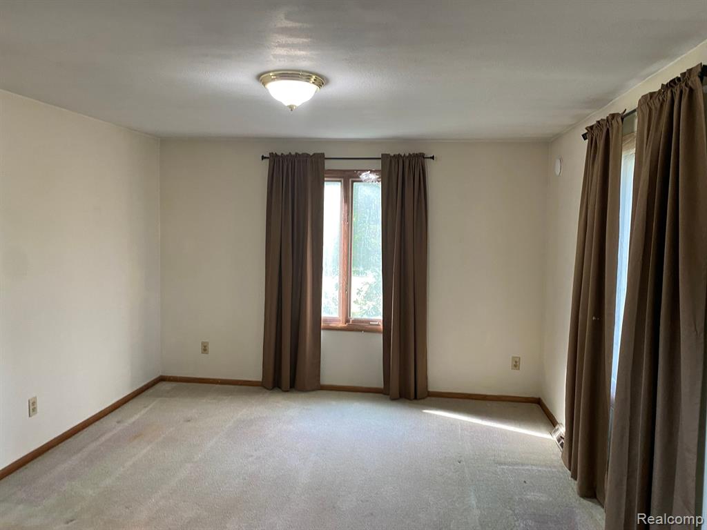 4260 Knoll Road Capac, MI 48014 - Photo 14 of 35