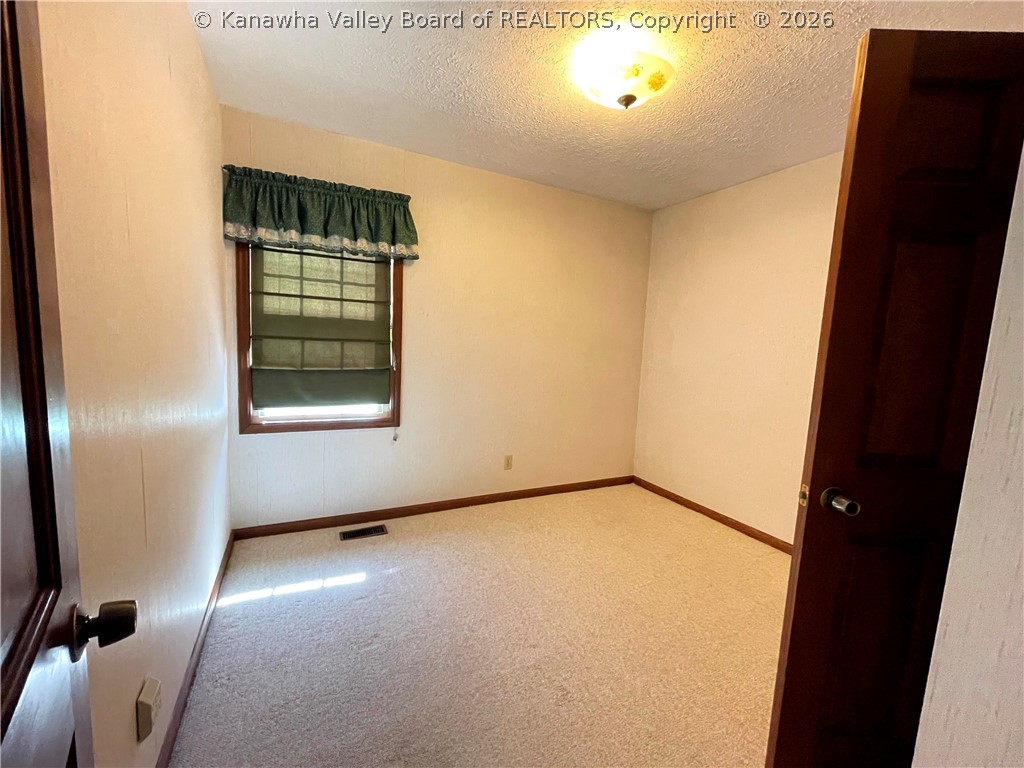51 Letart Road Point Pleasant, WV 25550 - Photo 12 of 19 Gallery Image 12