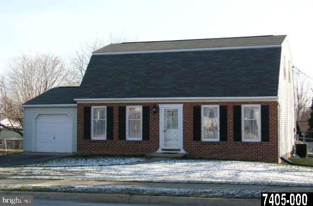 325 Edgewood Road York, PA 17402 - Photo 1 of 1 Gallery Image 1