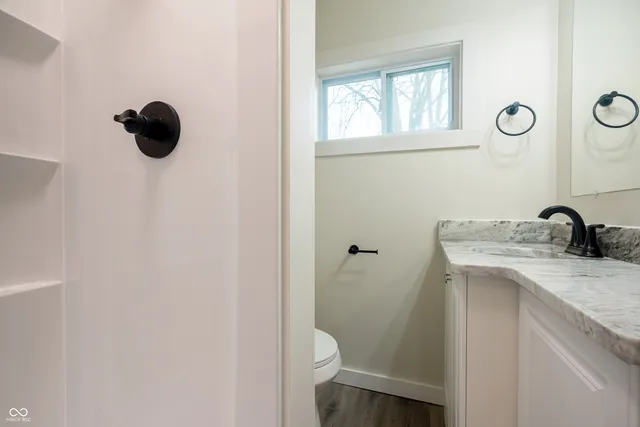 $269,900 | 1821 East Stop 10 Road, Indianapolis, IN 46227