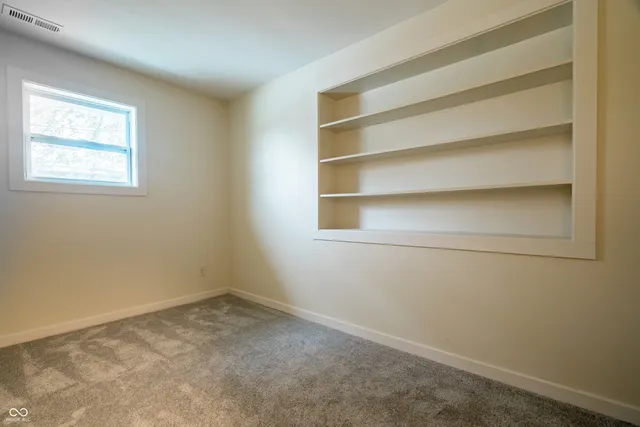 $269,900 | 1821 East Stop 10 Road, Indianapolis, IN 46227