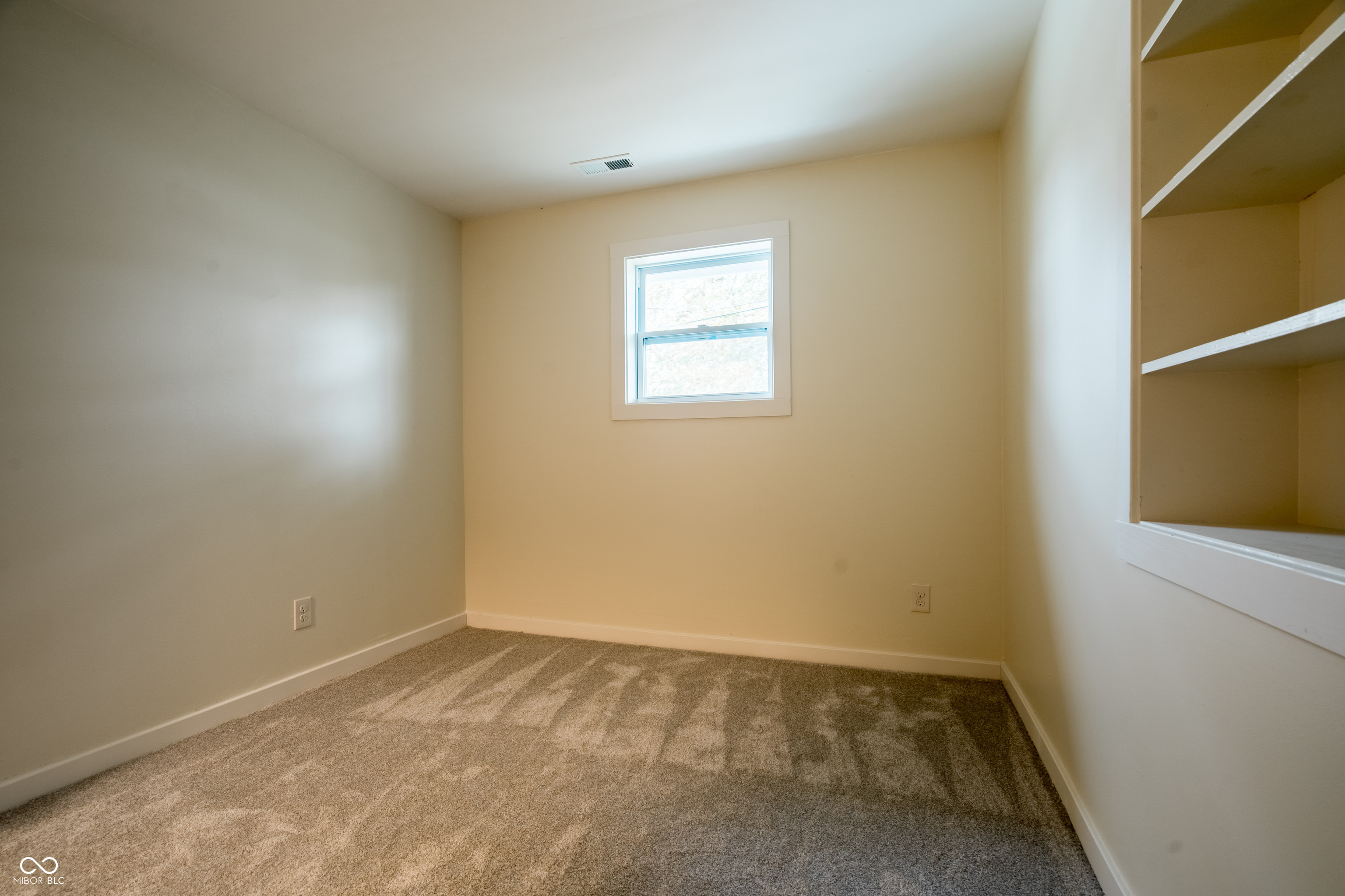 1821 East Stop 10 Road Indianapolis, IN 46227 - Photo 17 of 26