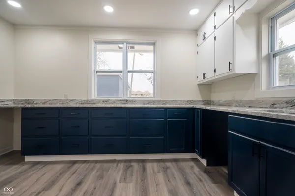 $250,000 | 1821 East Stop 10 Road, Indianapolis, IN 46227