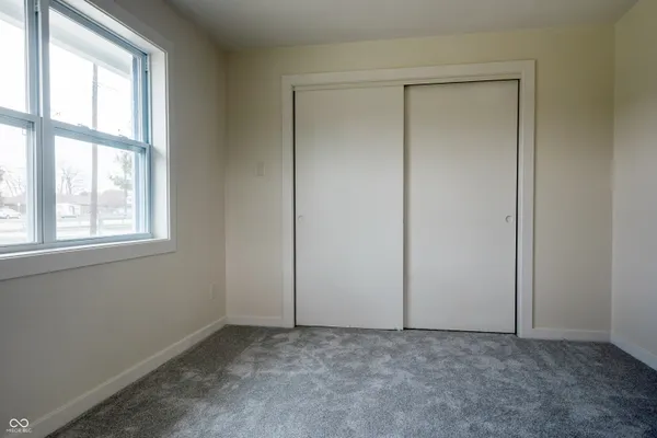 $250,000 | 1821 East Stop 10 Road, Indianapolis, IN 46227