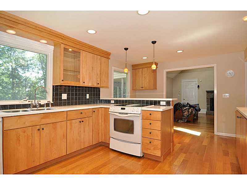 9 Cargill Road Cumberland, RI 02864 - Photo 4 of 25 Kitchen.