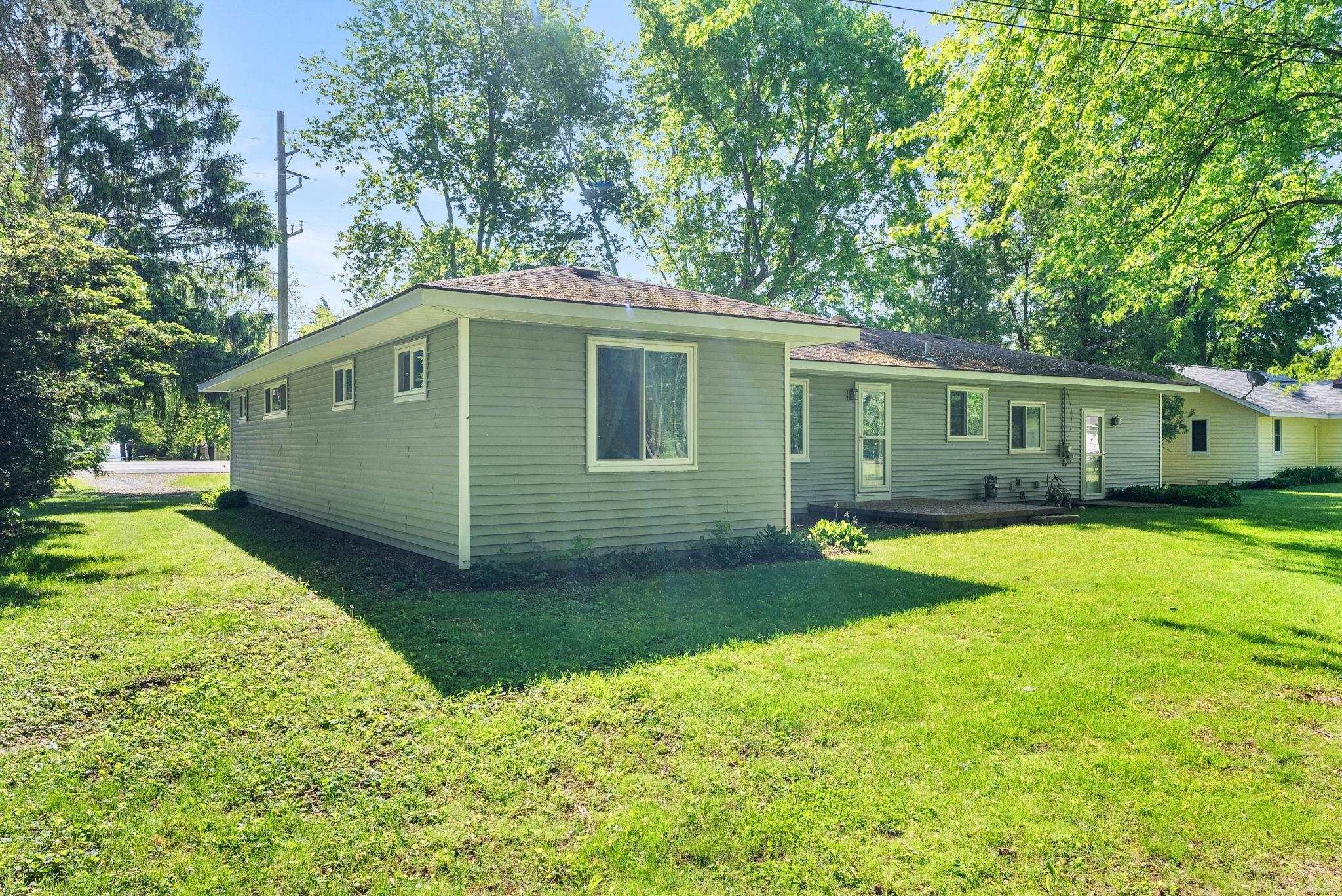 8190 Lakeshore Road Lexington, MI 48450 - Photo 30 of 37 50143137-f3156f11-3bd2-40f6-a6e4-b5e5bcf0c12b.JPG
