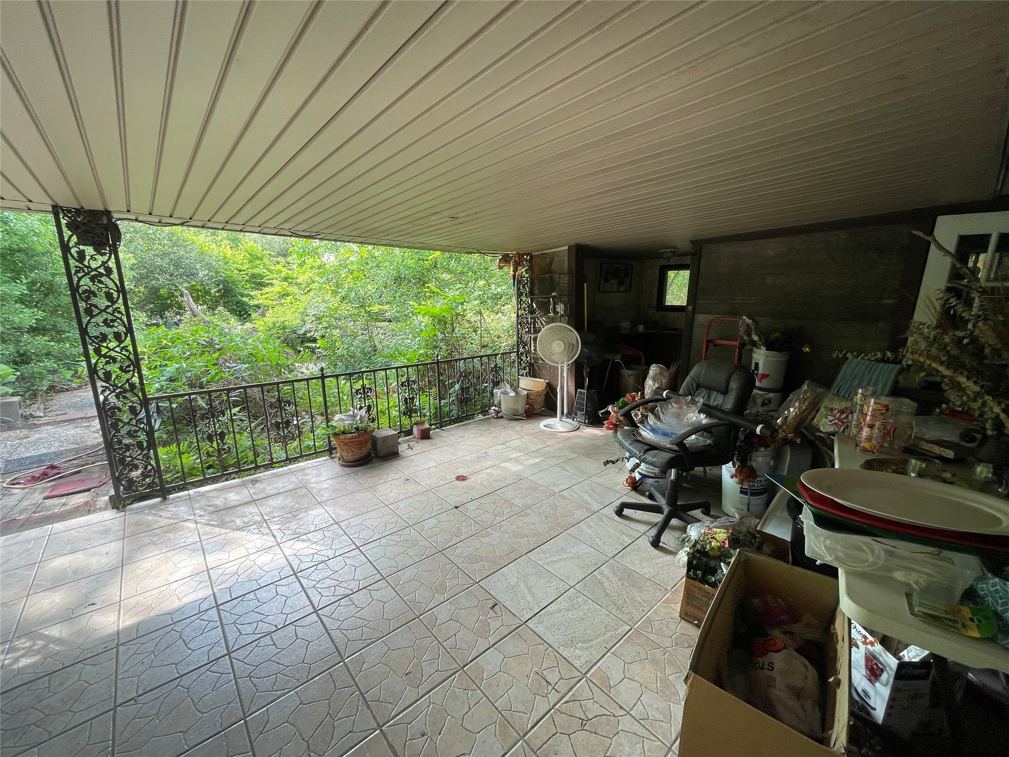 6700 Howe Street Groves, TX 77619 - Photo 7 of 18