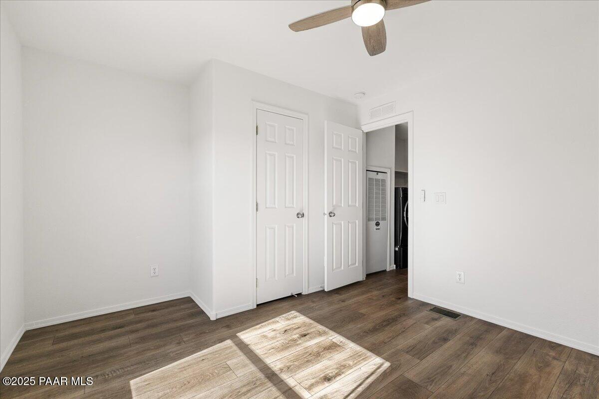 1529 Private Road Prescott, AZ 86301 - Photo 16 of 25 a view of an empty room and window