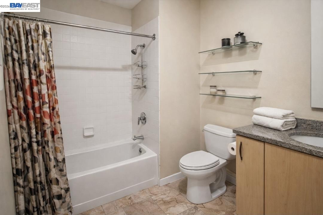201 4th Street, Unit 408 Oakland, CA 94607 - Photo 8 of 11