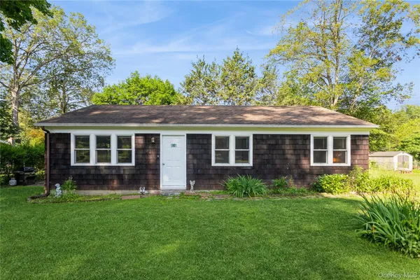 $460,000 | 37 Old Mill Road, Yorktown Heights, NY 10598