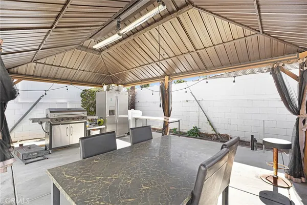 $1,299,999 | 21228 Merridy Street, Chatsworth, CA 91311