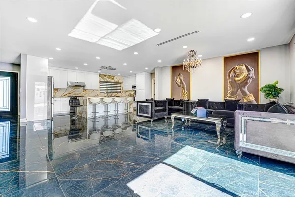 $1,299,999 | 21228 Merridy Street, Chatsworth, CA 91311