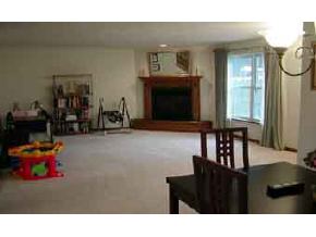 21 Centerview Road, Unit 9 Atkinson, NH 03811 - Photo 2 of 4