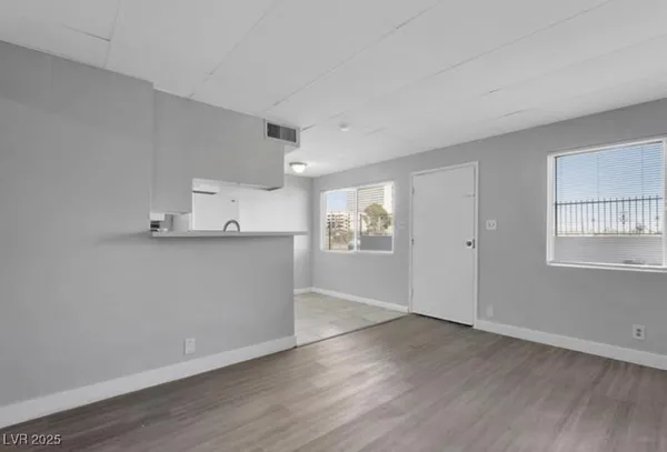 $850 | 239 West Cleveland Avenue, Unit 6, Las Vegas, NV 89102