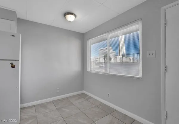 $850 | 239 West Cleveland Avenue, Unit 6, Las Vegas, NV 89102