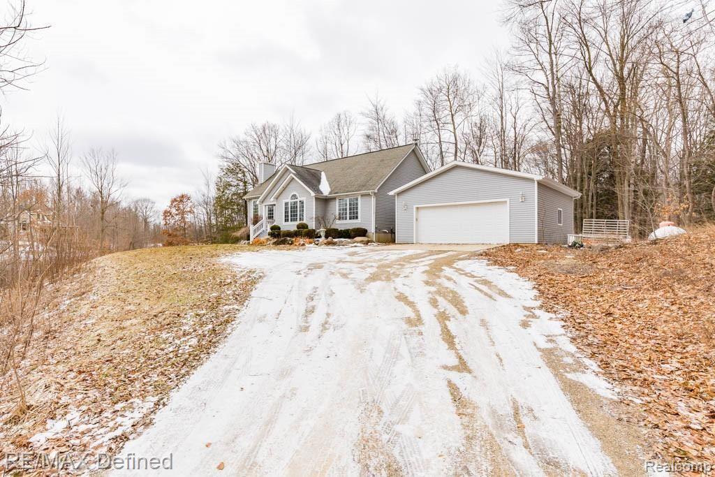 1882 Conley Road Attica, MI 48412 - Photo 8 of 37