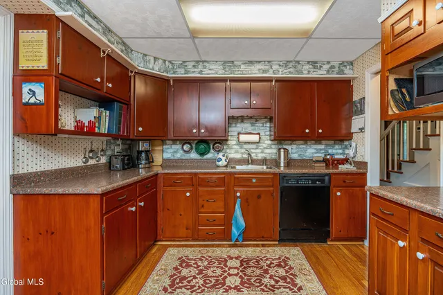 $505,000 | 214 Winne Road, Bethlehem, NY 12054