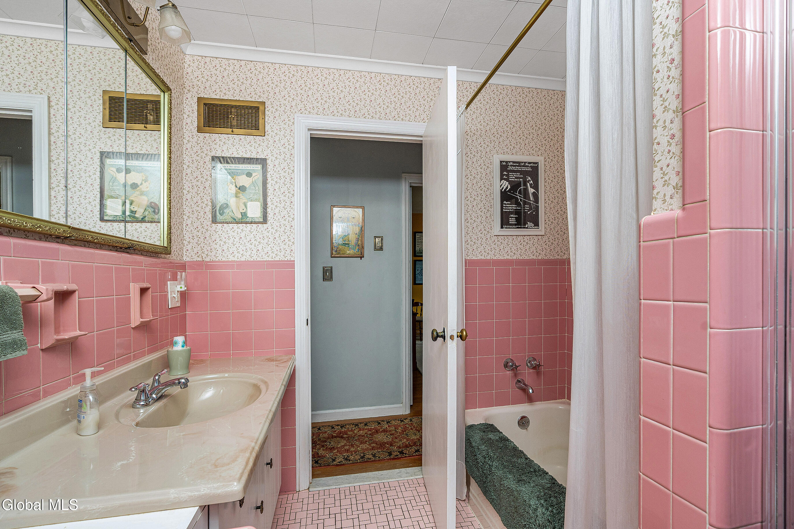 214 Winne Road Bethlehem, NY 12054 - Photo 27 of 42 032-214-Winne-Rd