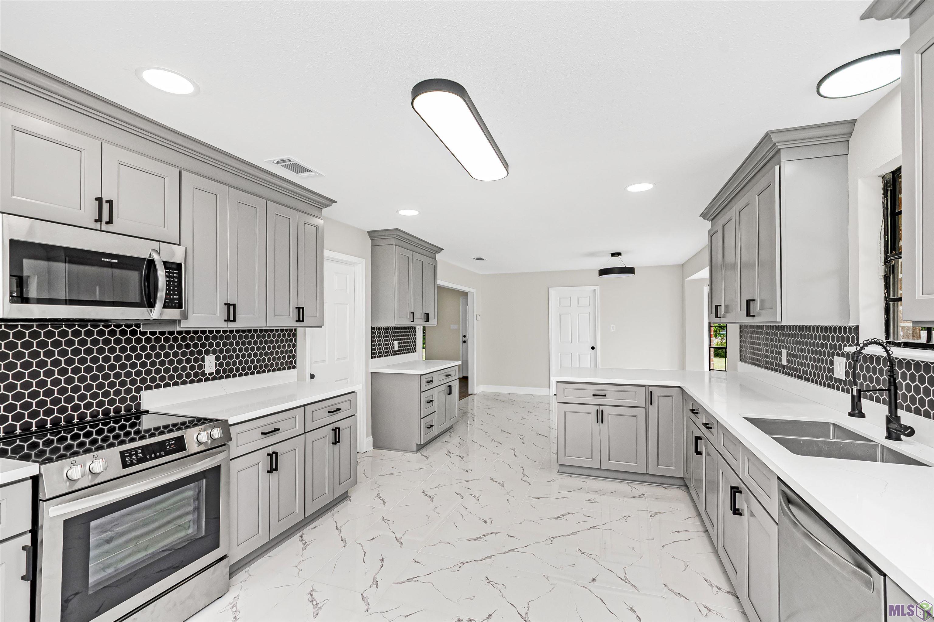 8024 Rod Laver Avenue Baton Rouge, LA 70810 - Photo 10 of 24