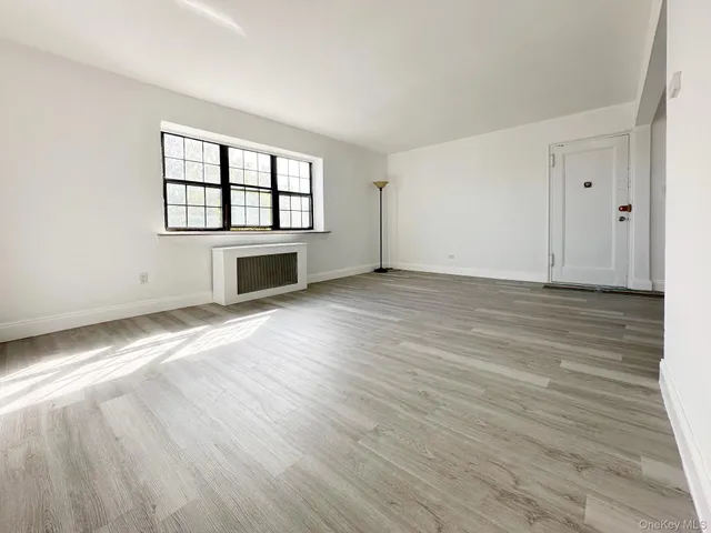 $309,000 | 78-16 147th Street, Unit 3C | Kew Gardens Hills