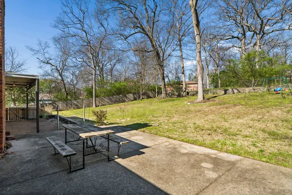 $975,000 | 712 Clematis Drive, Nashville, TN 37205