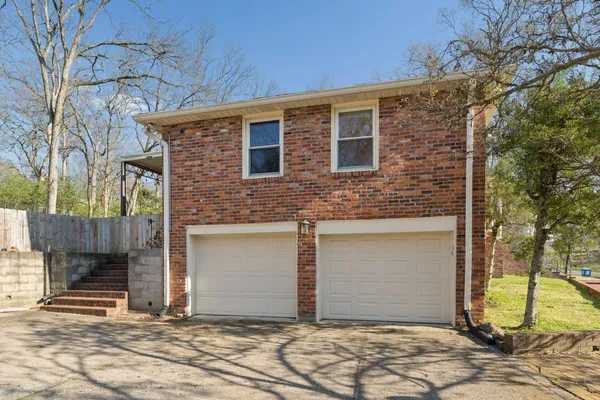 $975,000 | 712 Clematis Drive, Nashville, TN 37205