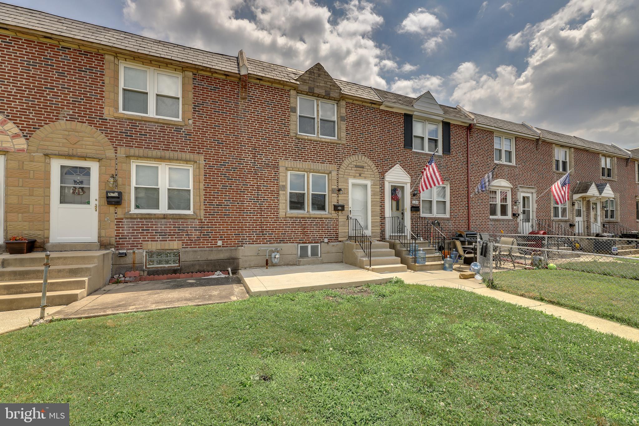 122 Academy Road Clifton Heights, PA 19018 - Photo 3 of 27 Front
