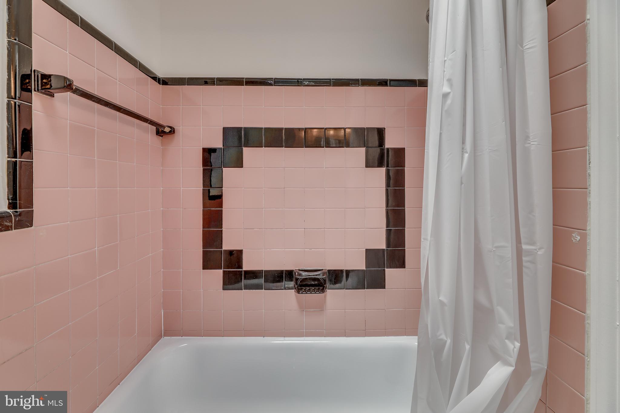 122 Academy Road Clifton Heights, PA 19018 - Photo 22 of 27 Bathroom