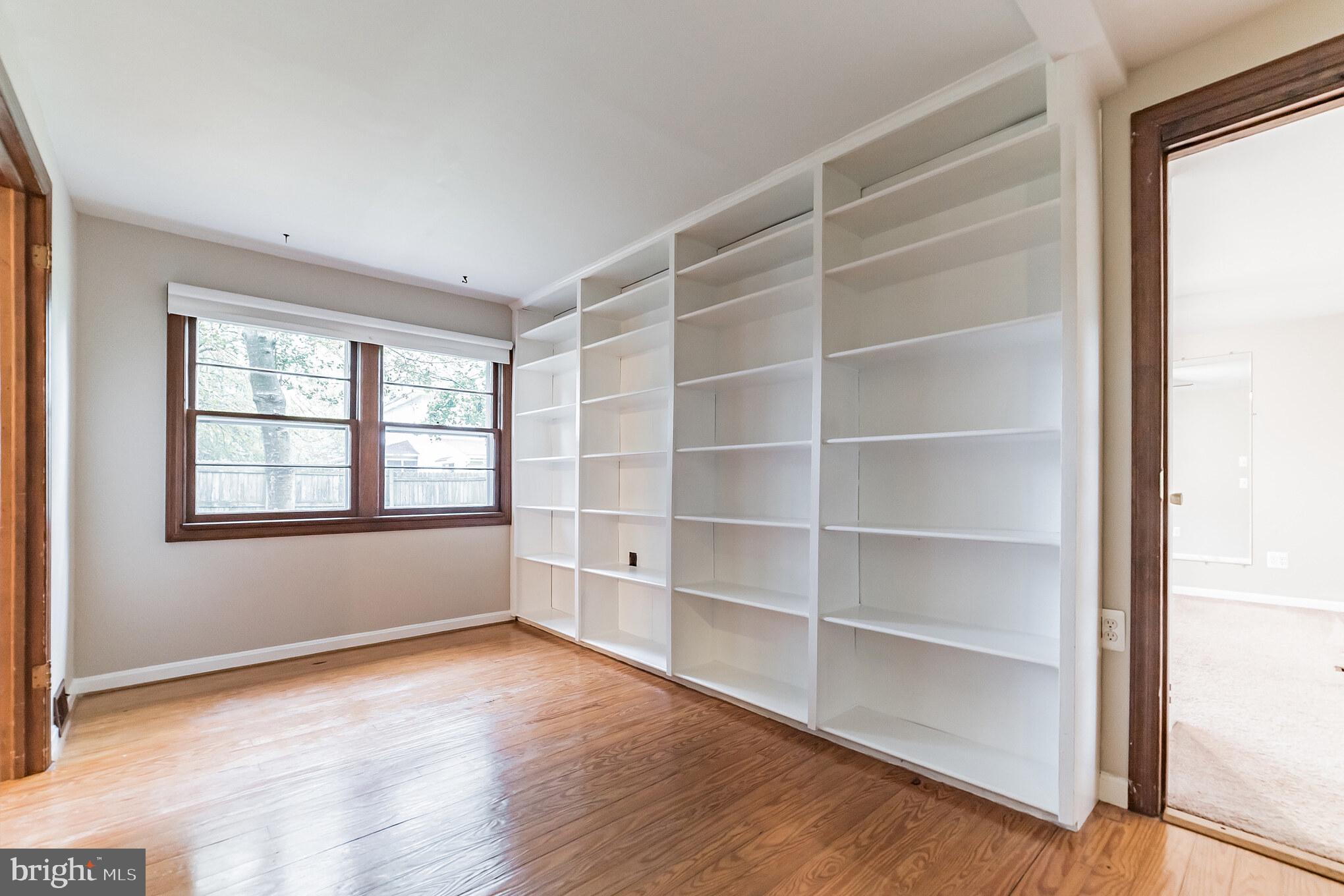 818 Tanley Road Silver Spring, MD 20904 - Photo 12 of 31 Library/den off the living room