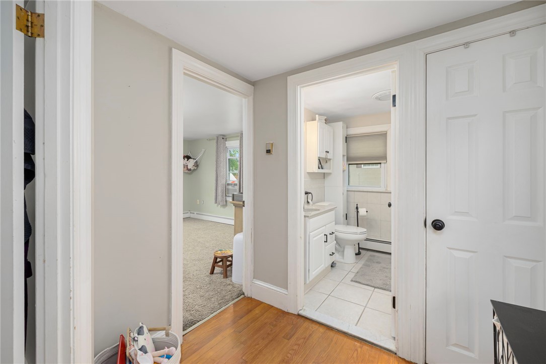 11 Doane Street Cranston, RI 02910 - Photo 25 of 38