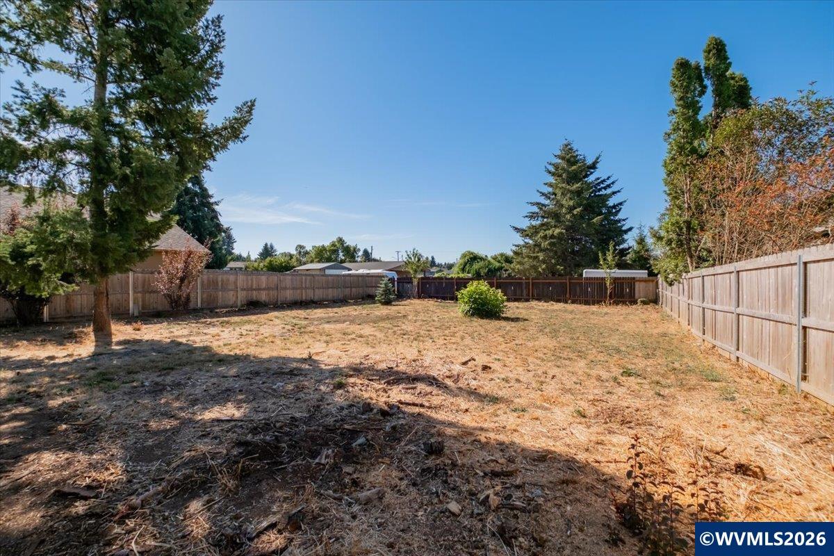 261 Southeast Dimick Street Dallas, OR 97338 - Photo 41 of 43 Gallery Image 41