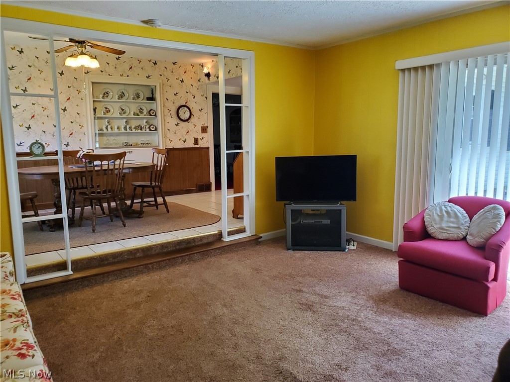104 Warner Road Southeast Hubbard, OH 44425 - Photo 18 of 34 Gallery Image 18