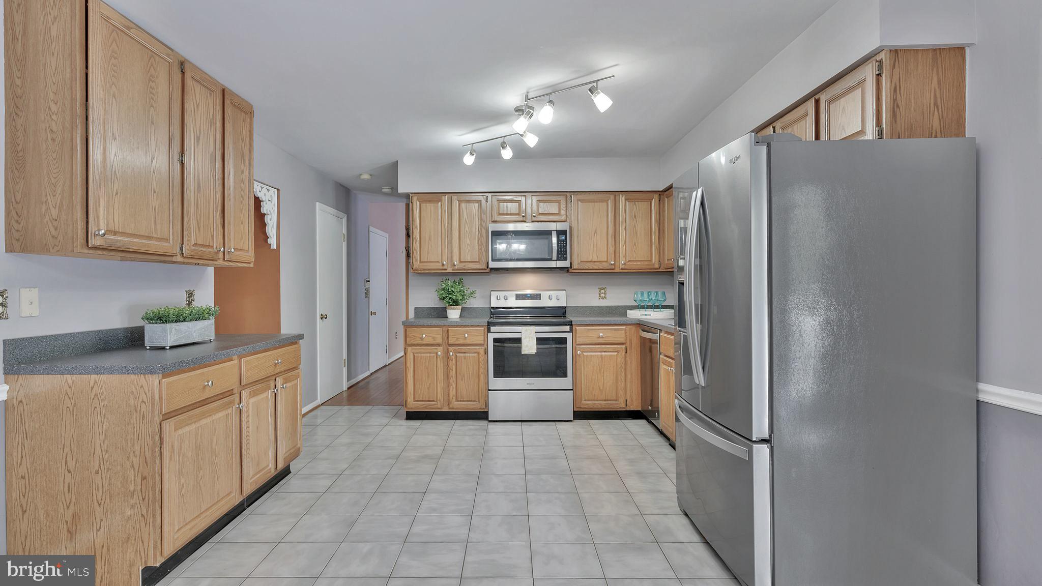 11118 Country Road Dunkirk, MD 20754 - Photo 12 of 43