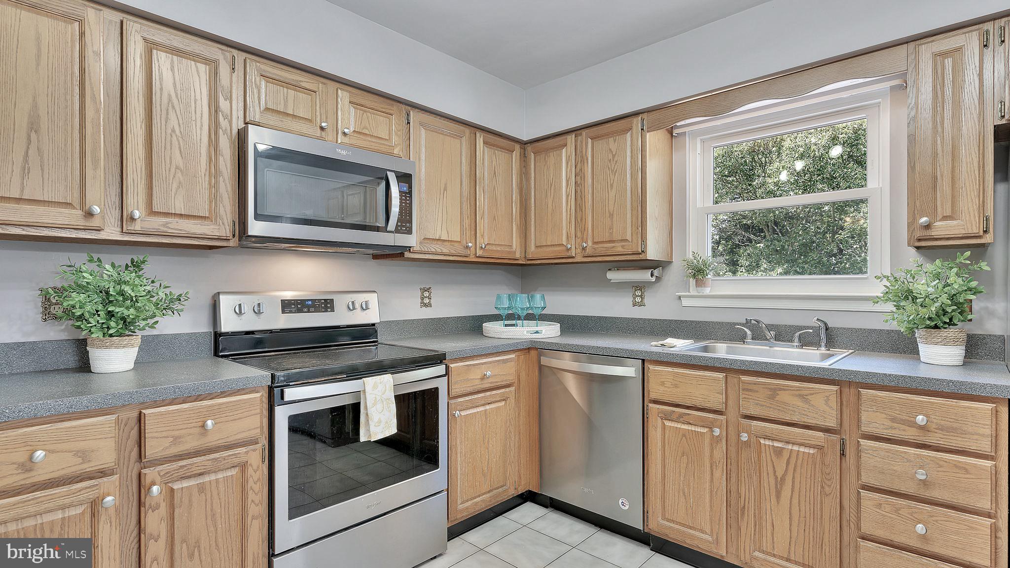 11118 Country Road Dunkirk, MD 20754 - Photo 13 of 43